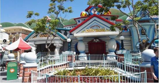 city hall Toon Town - Disneyland